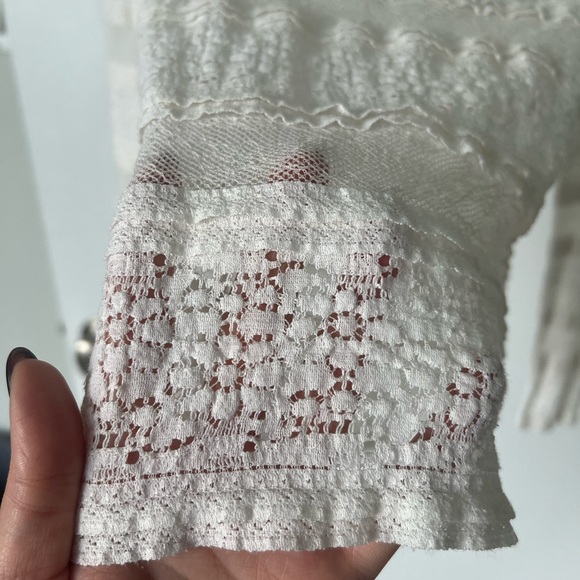 Crème coloured Joe Fresh top - Picture 4 of 4